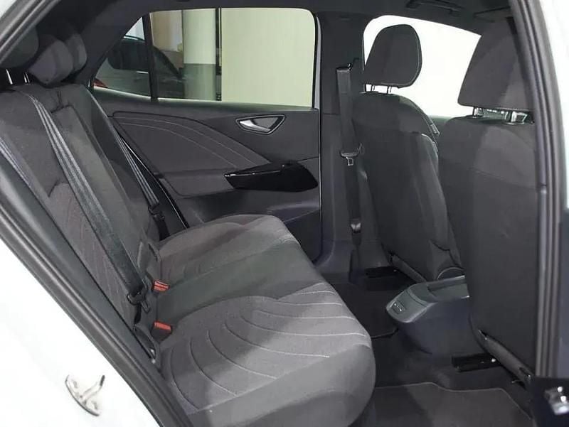 Begagnad VW ID.5 Pro Performance 150 kW (204 HK) 2023 Vit SUV