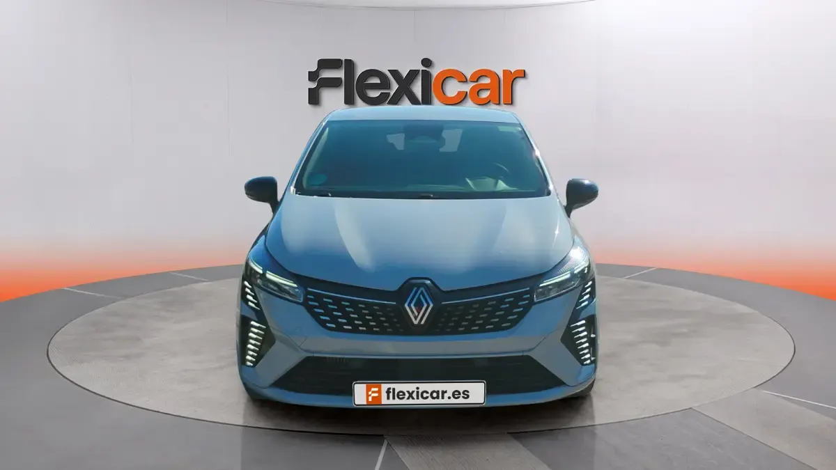 Usado Renault Clio V Techno 90 CV (66 kW) 2025 Gris Berlina