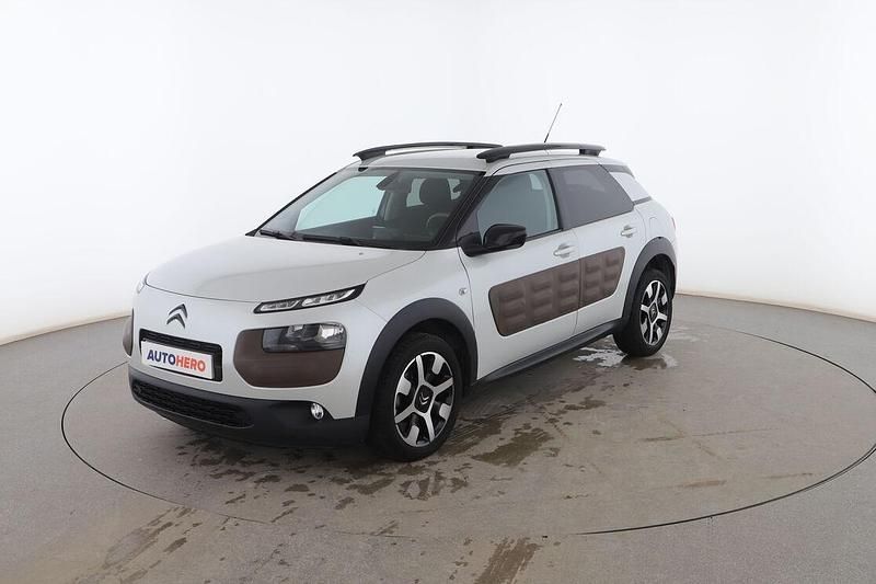 Blanco Usado 2015 Citroën C4 PureTech SUV | 9799 € (Precio justo) - Imagen 1/3