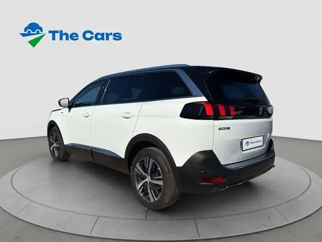 Usado Peugeot 5008 GT-line 165 CV (121 kW) 2018 Blanco Monovolumen