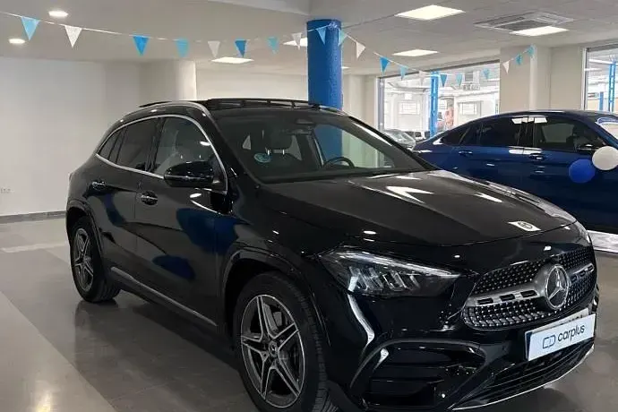 Usado Mercedes GLA200 163 CV (119 kW) 2024 SUV