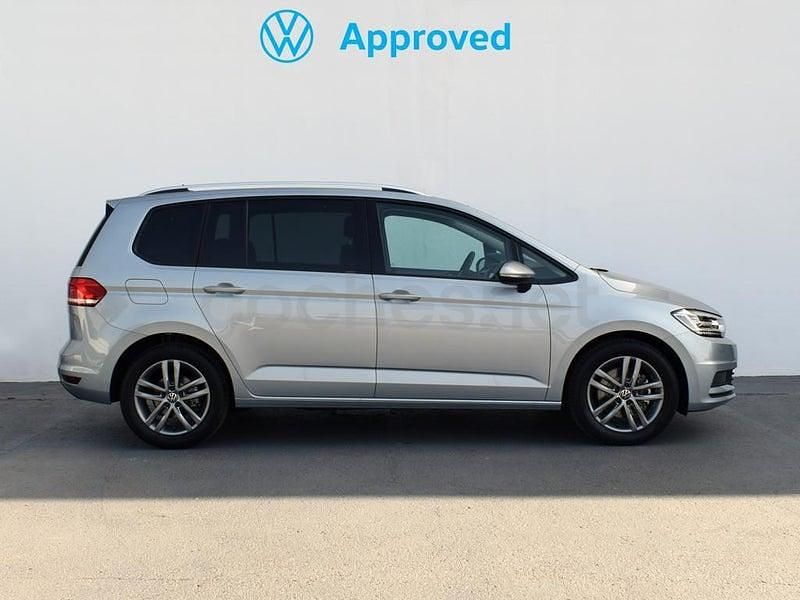 Usado VW Touran 150 CV (110 kW) 2025 Gris / plata Monovolumen