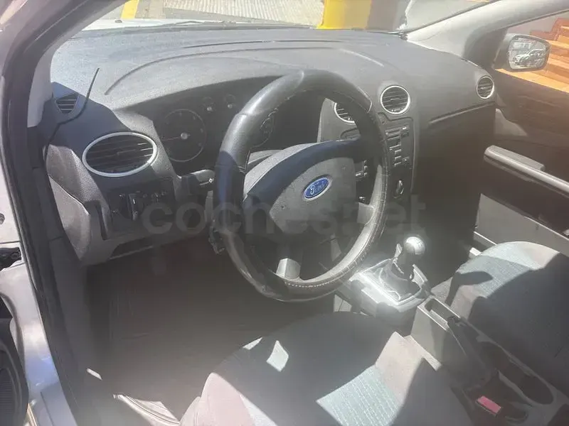 Brugt Ford Focus Titanium 109 HK (80 kW) 2007 Grå Sedan