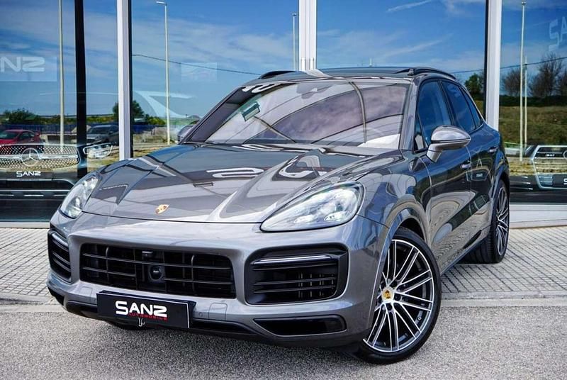 Usado Porsche Cayenne 462 CV (339 kW) 2020 Gris SUV