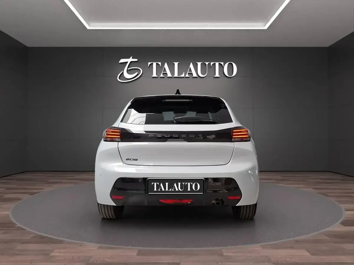 Nuevo Peugeot 208 Allure 100 CV (73 kW) 2025 Blanco Utilitario