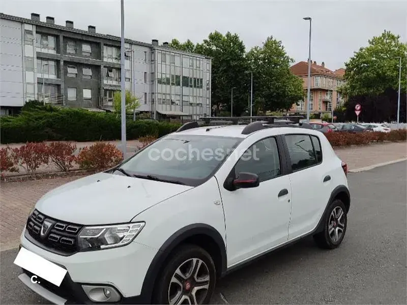 Usado Dacia Sandero 90 CV (66 kW) 2019 Blanco Berlina