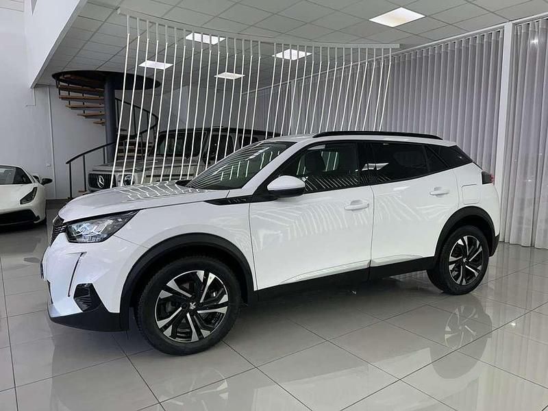 Usado Peugeot 2008 Allure 109 CV (80 kW) 2023 Blanco SUV