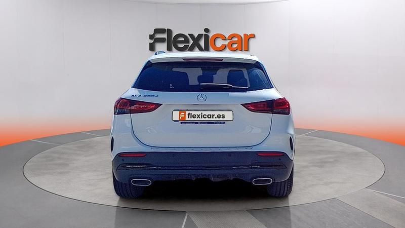 Usado Mercedes GLA200 150 CV (110 kW) 2020 Blanco SUV