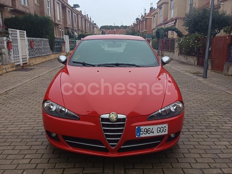 Usado Alfa Romeo 147 120 CV (88 kW) 2008 Rojo Utilitario