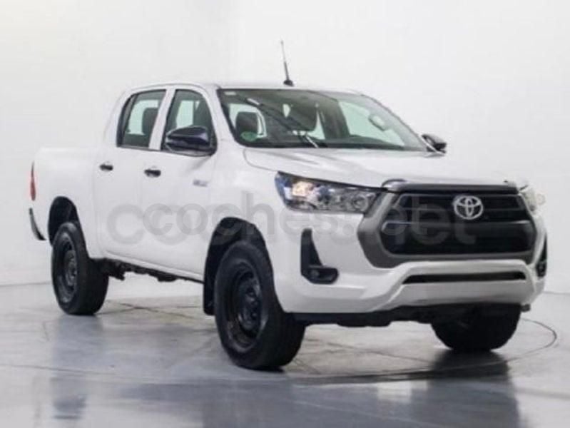 Usado Toyota HiLux 150 CV (110 kW) 2021 Blanco Recogida