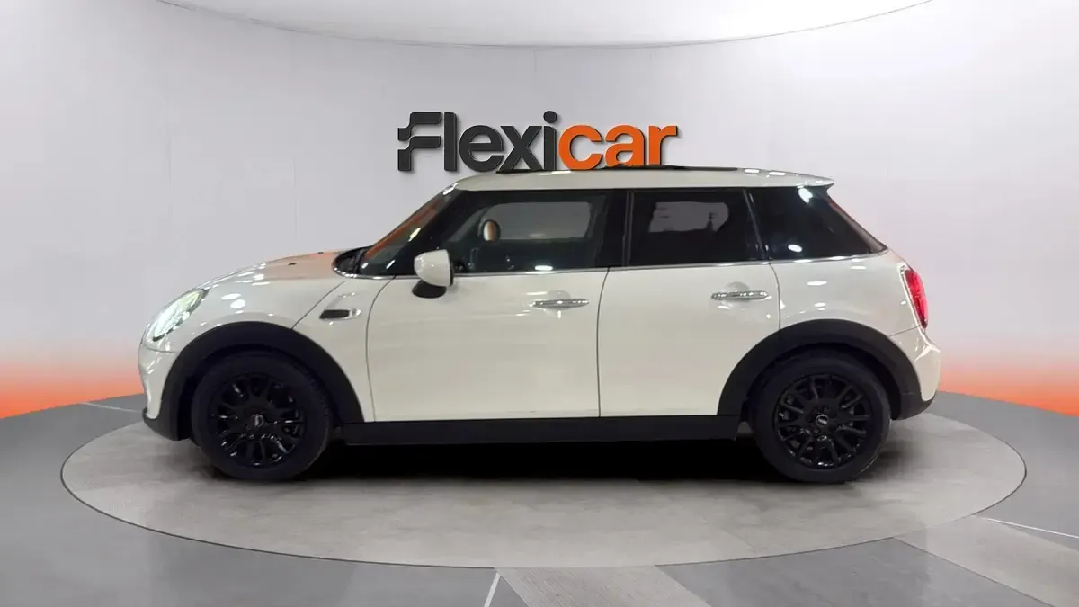 Usado Mini ONE 102 CV (75 kW) 2019 Blanco Utilitario