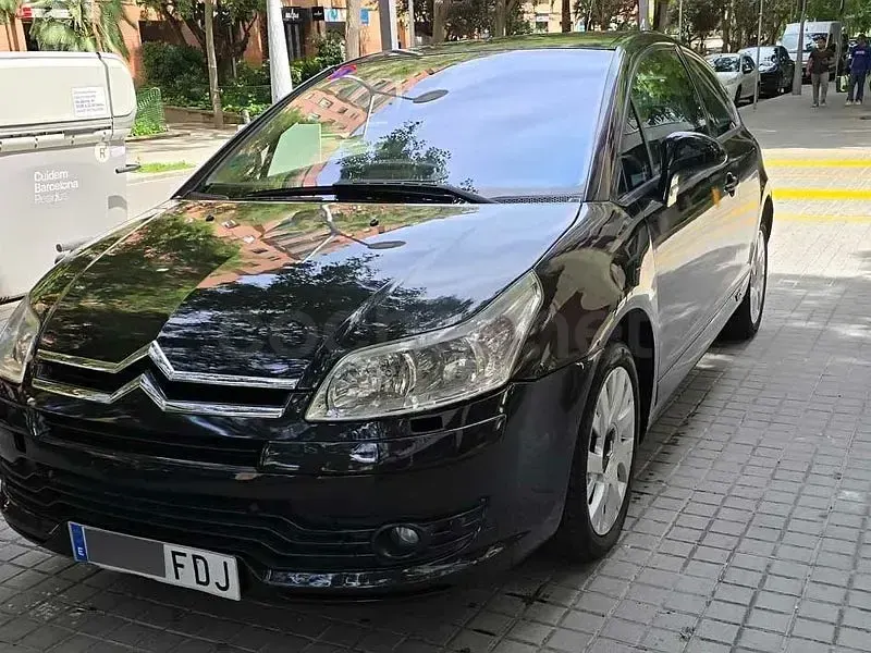 Usado Citroën C4 110 CV (80 kW) 2006 Negro Berlina