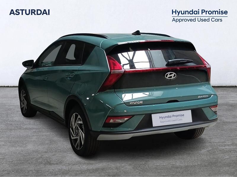 Usado Hyundai Bayon 100 CV (73 kW) 2024 Verde SUV