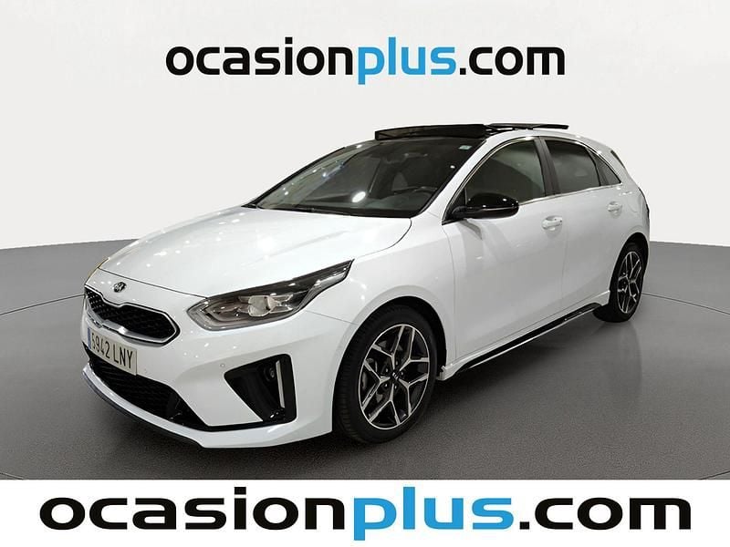 Blanco Usado 2021 Kia Ceed GT-Line Utilitario | 20.319 € (Precio justo) - Imagen 1/4