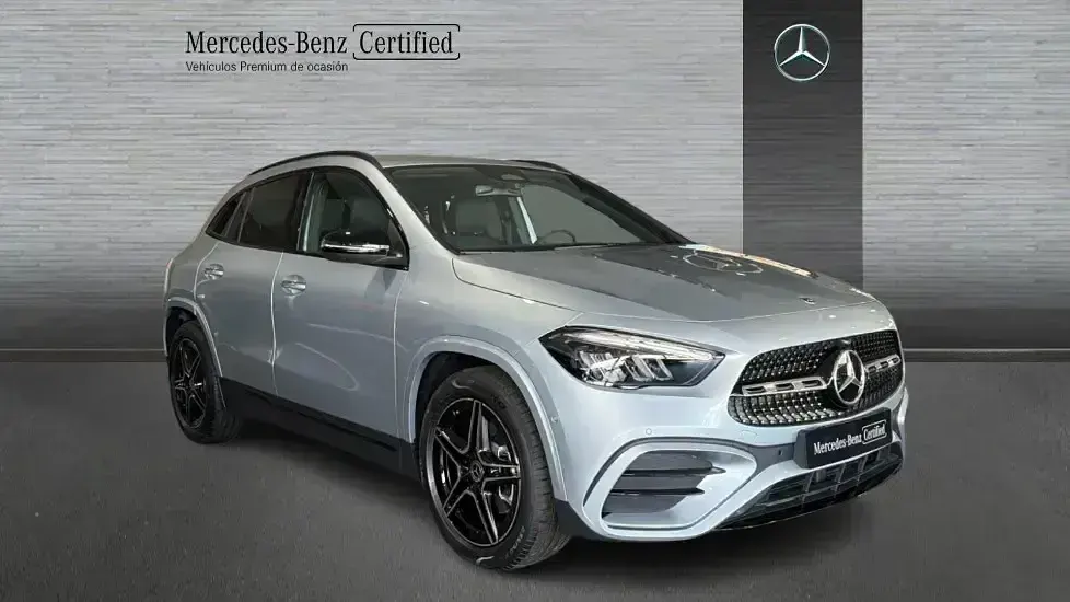 Usado Mercedes GLA200 150 CV (110 kW) 2026 Gris SUV