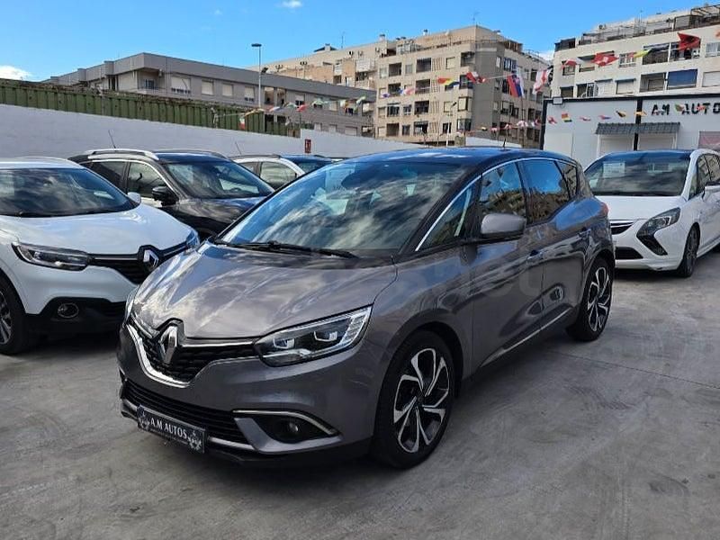 Usado Renault Scénic IV Black Edition 140 CV (102 kW) 2019 Gris / plata Monovolumen