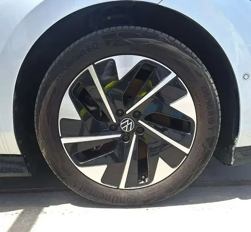 Usado VW ID.7 Pro 210 kW (286 CV) 2024 Negro Berlina