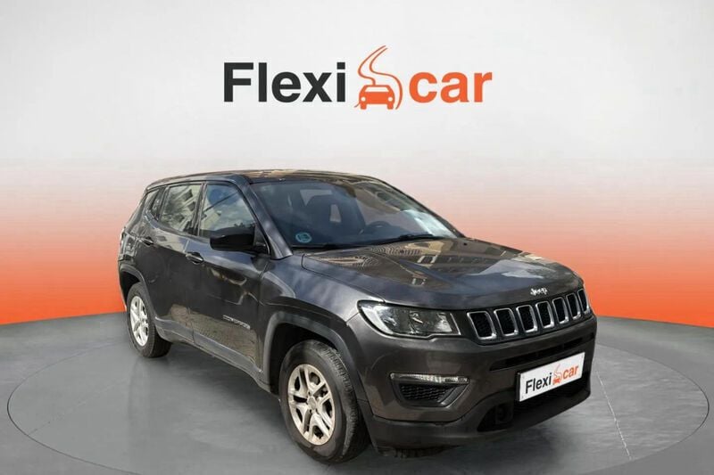 Gris Usado 2018 Jeep Compass Sport SUV | 15.490 € (Precio justo) - Imagen 1/4