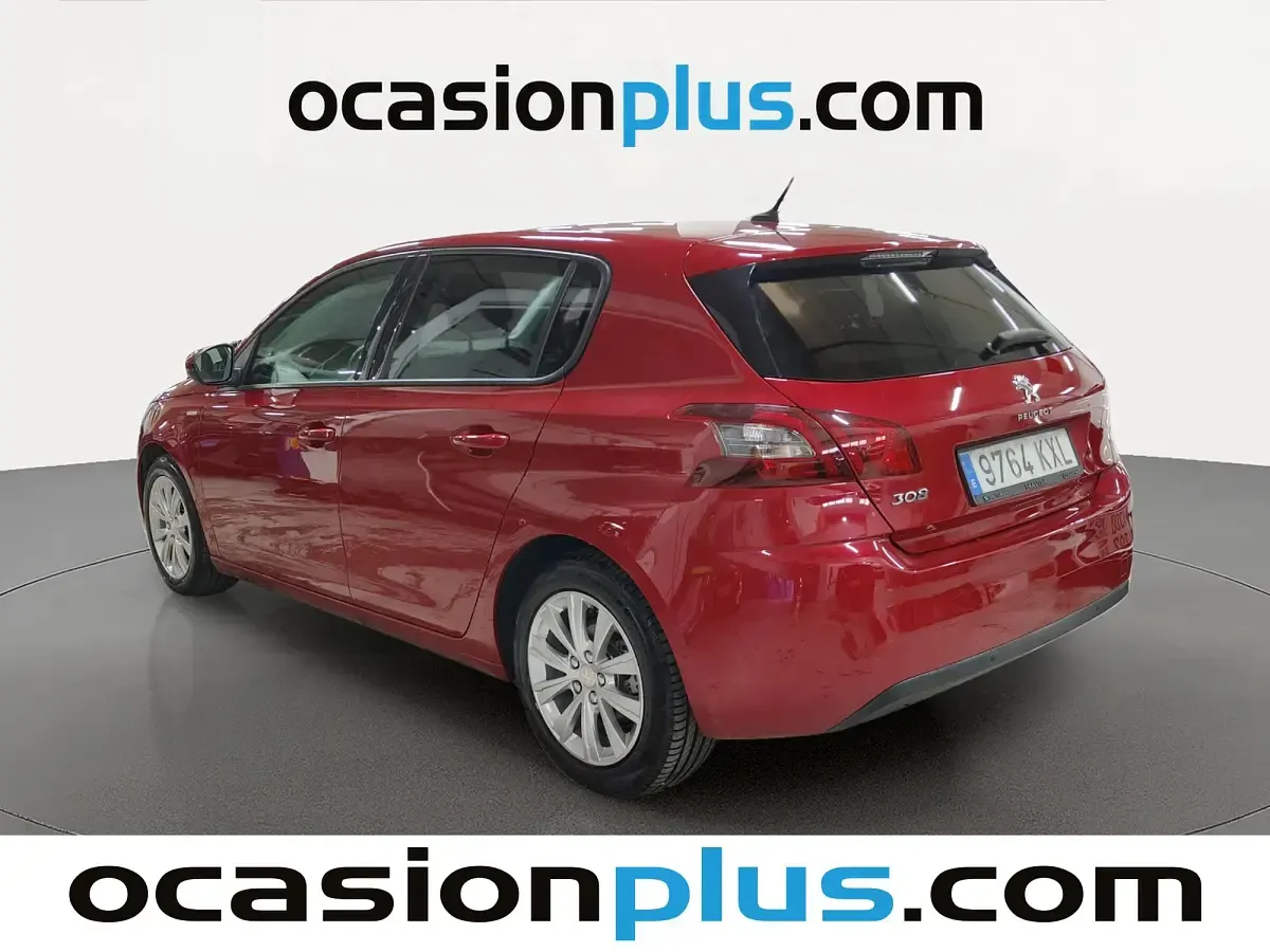 Usado Peugeot 308 Style 131 CV (96 kW) 2019 Rojo Utilitario