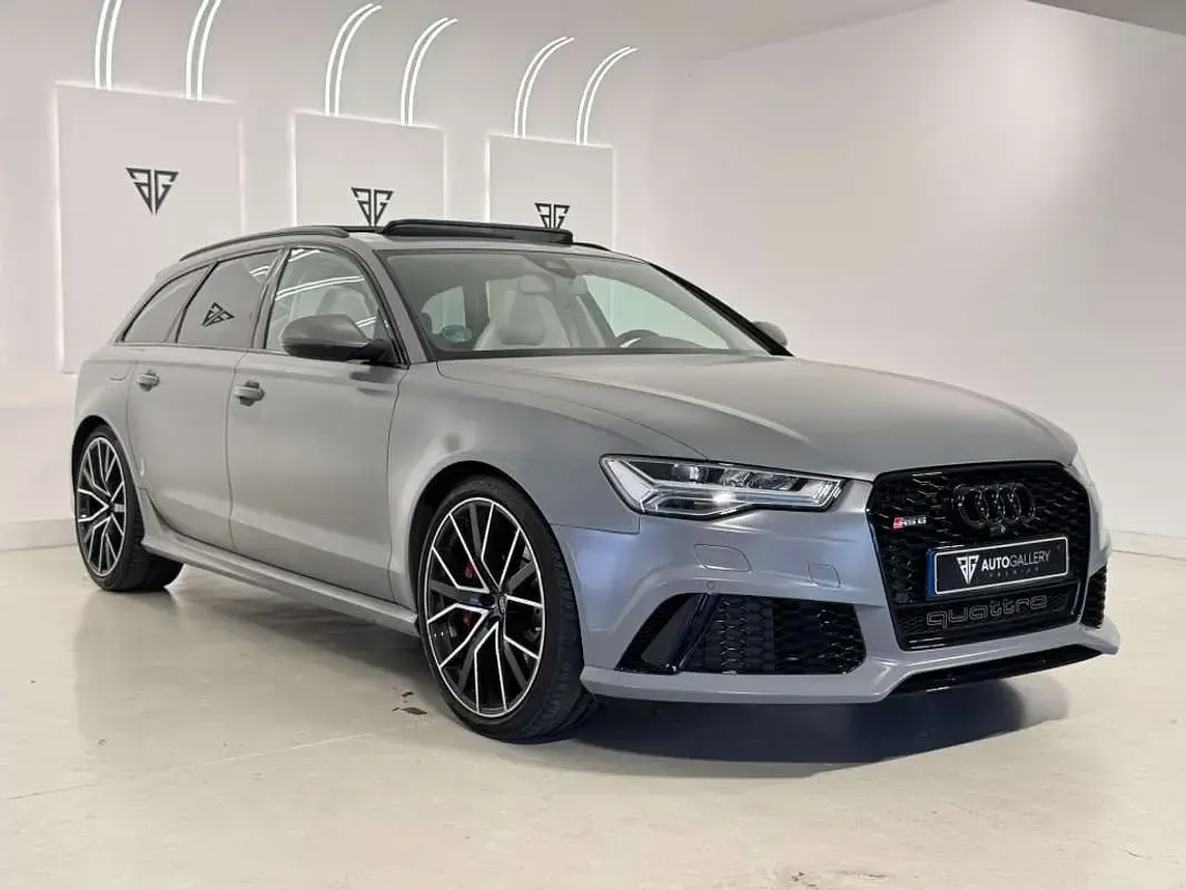 Usado Audi RS6 Performance 605 CV (444 kW) 2018 Gris Familiar