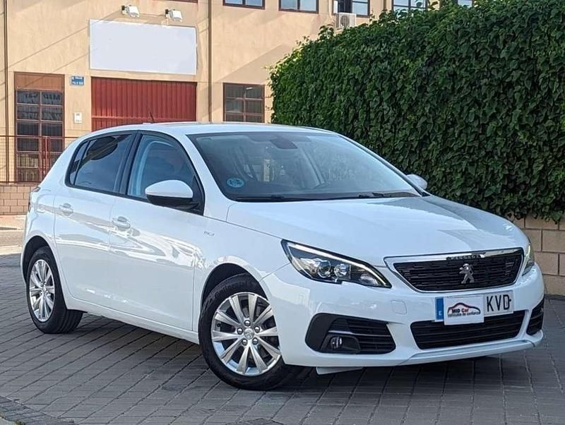 Usado Peugeot 308 Style 131 CV (96 kW) 2019 Blanco Utilitario