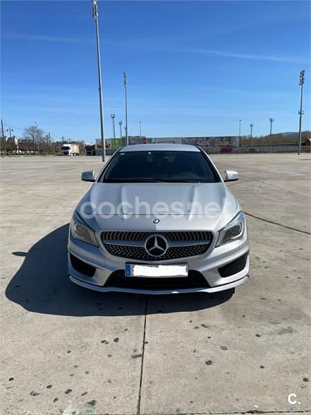 Usado Mercedes CLA220 Urban 170 CV (125 kW) 2013 Gris / plata Berlina