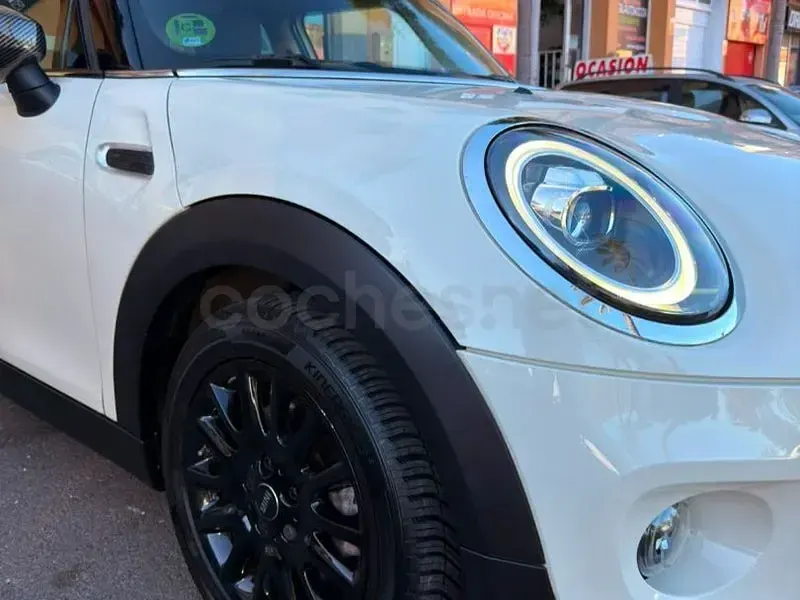 Usado Mini ONE 102 CV (75 kW) 2019 Beige Utilitario