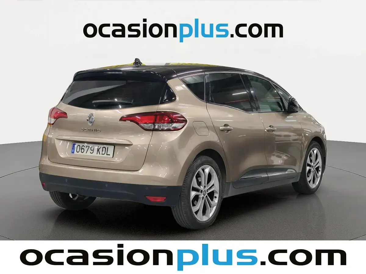 Usado Renault Scenic E-Tech Intens 131 CV (96 kW) 2017 Beige Monovolumen