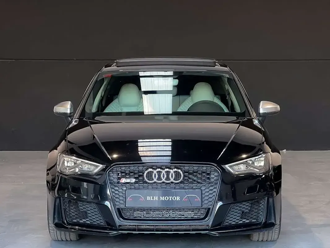 Usado Audi RS3 Sportback 367 CV (269 kW) 2016 Negro Utilitario