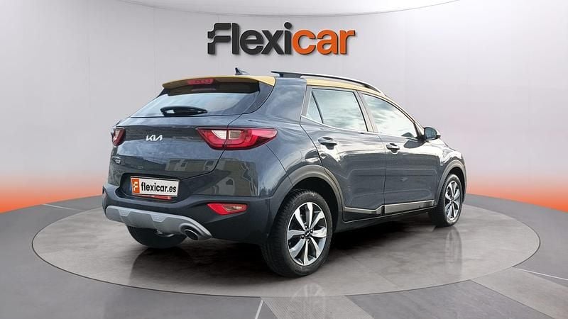 Usado Kia Stonic 120 HP (88 kW) 2021 Cinzento SUV