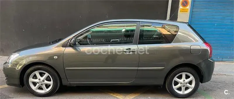 Usado Toyota Corolla Luna 116 CV (85 kW) 2007 Marrón Berlina