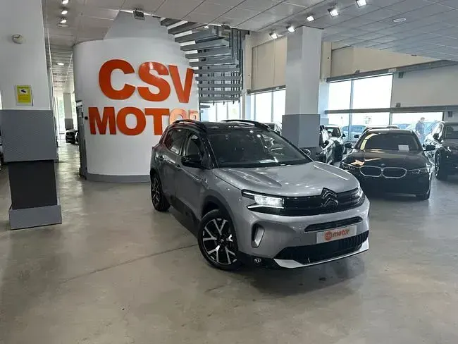 Usado Citroën C5 Aircross Shine 225 CV (165 kW) 2023 Gris SUV