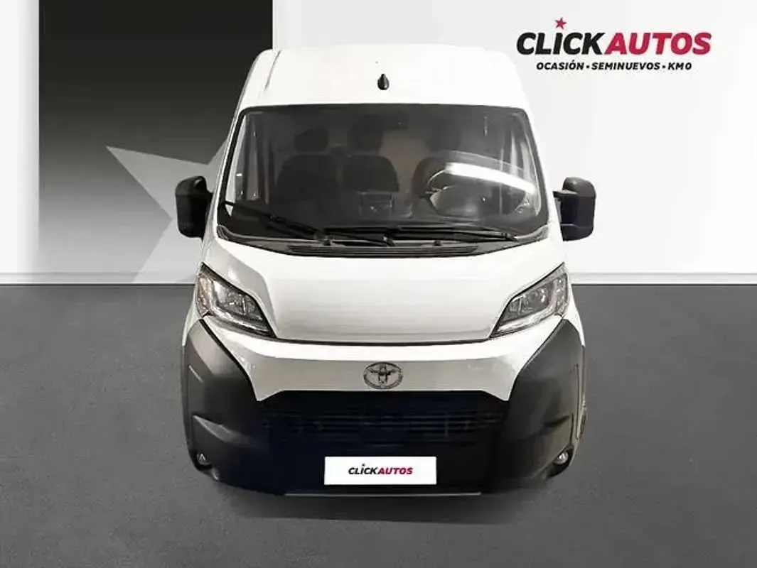 Usado Toyota Proace H2 141 CV (103 kW) 2025 Blanco Monovolumen