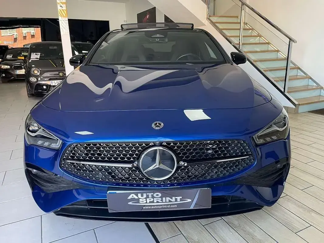 Usado Mercedes CLA220 190 CV (139 kW) 2024 Azul Coupe