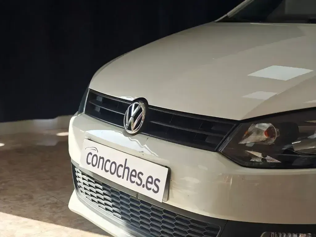 Usado VW Polo Advance 90 CV (66 kW) 2012 Blanco Utilitario