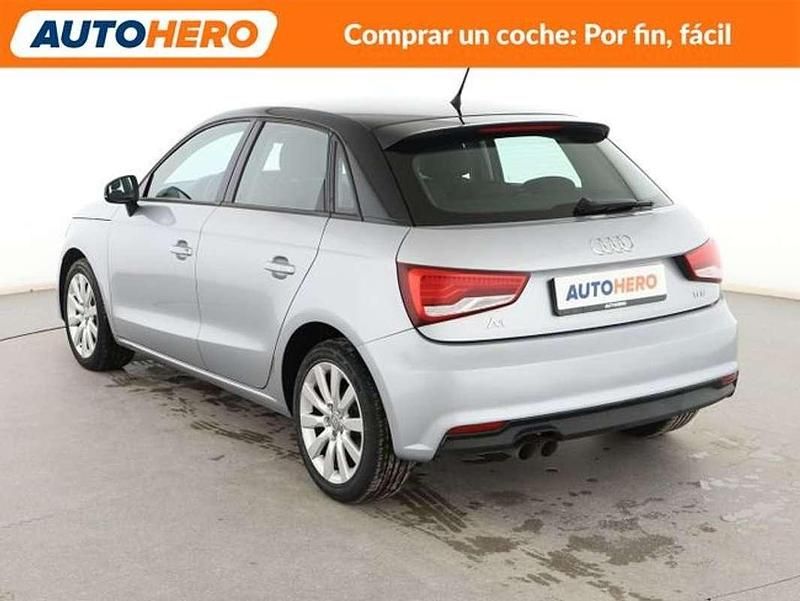 Usado Audi A1 Sportback Attraction 125 CV (91 kW) 2016 Gris Utilitario