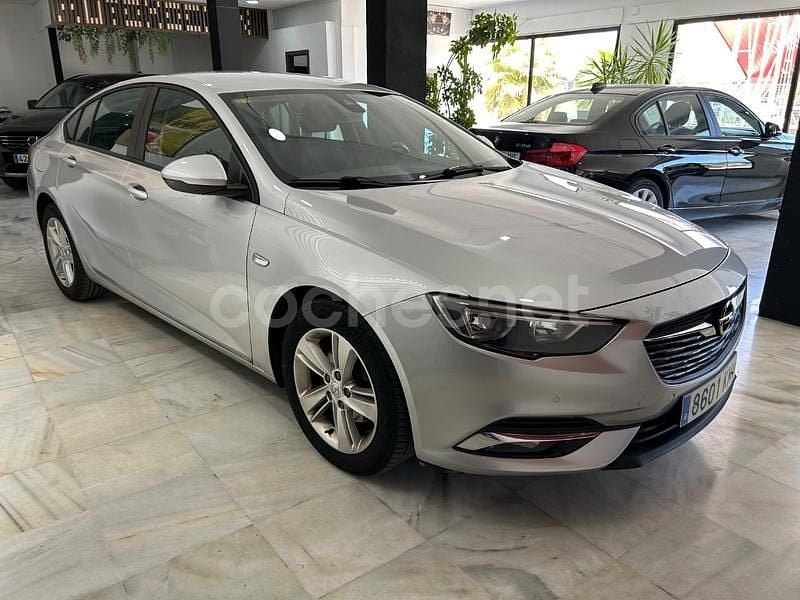 Usado Opel Insignia Excellence 136 CV (100 kW) 2018 Gris / plata Berlina