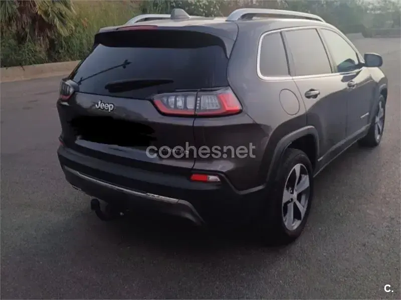 Usado Jeep Cherokee Limited 200 CV (147 kW) 2018 Negro SUV