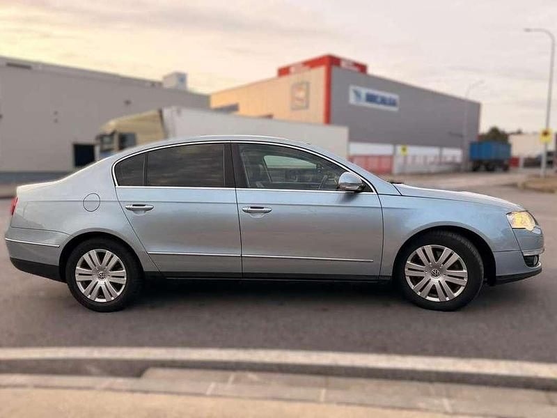 Brugt VW Passat Highline 140 HK (102 kW) 2006 Grå Sedan