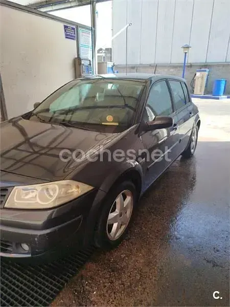 Usado Renault Mégane Dynamique 105 CV (77 kW) 2008 Negro Berlina