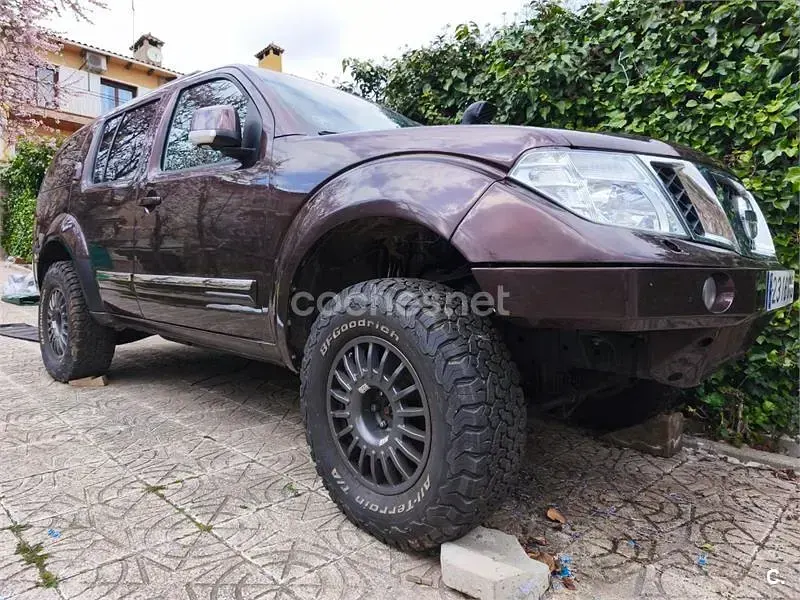 Usado Nissan Pathfinder 231 CV (169 kW) 2010 Granate SUV