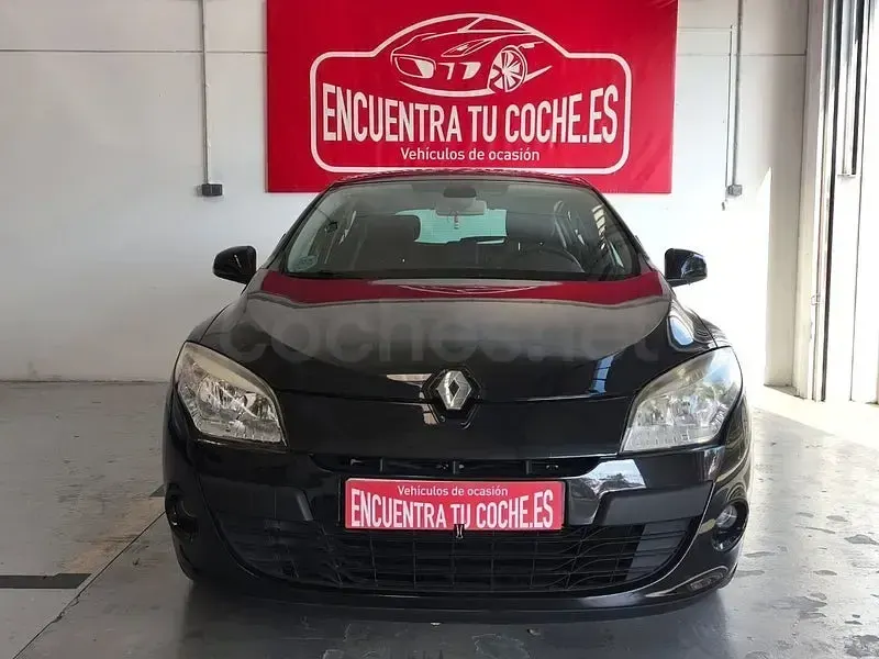 Usado Renault Mégane III Dynamique 110 CV (80 kW) 2010 Negro Berlina