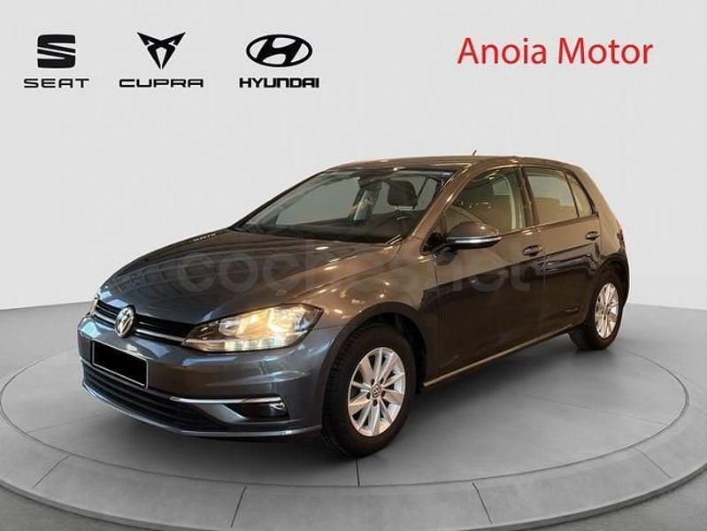 Usado VW Golf VII Advance 115 CV (84 kW) 2019 Gris / plata Berlina
