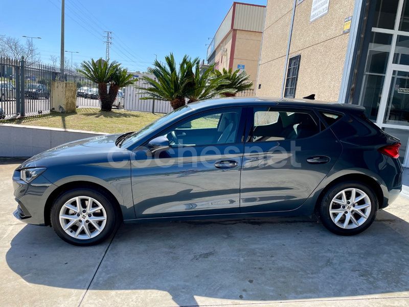 Gris Usado 2023 Seat Leon Style Utilitario | 18.500 € (Buen precio) - Imagen 1/4