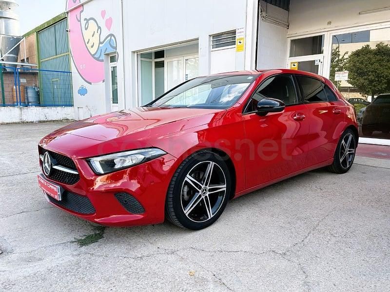 Usado Mercedes A180 116 CV (85 kW) 2019 Rojo Berlina