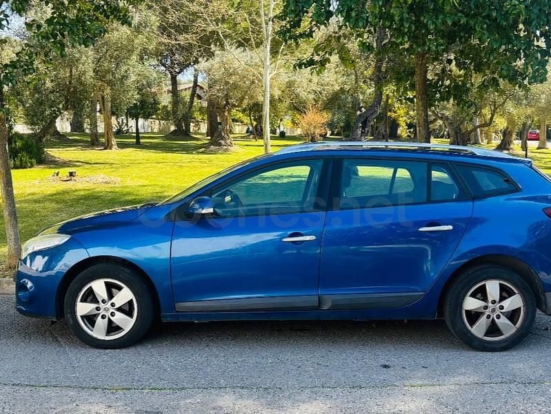 Usado Renault Mégane GrandTour Dynamique 110 CV (80 kW) 2012 Azul Familiar