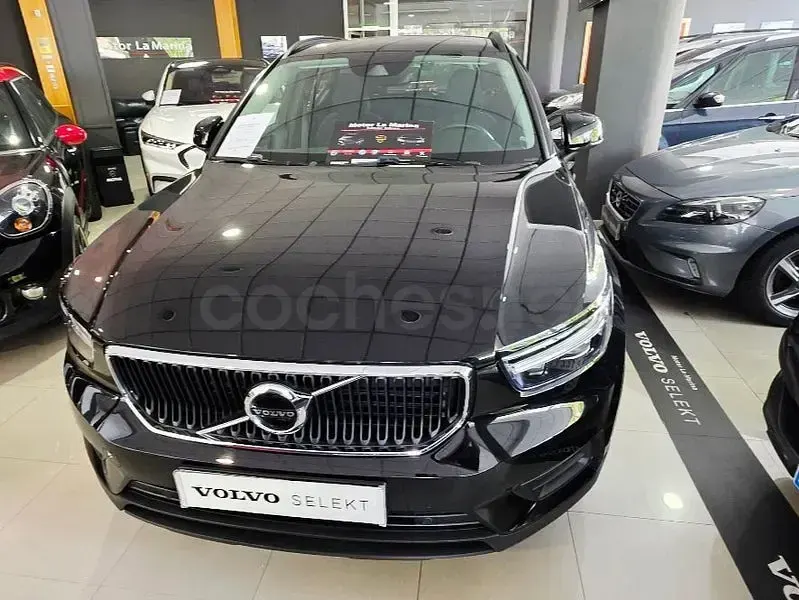 Usado Volvo XC40 Momentum 150 CV (110 kW) 2018 Negro SUV
