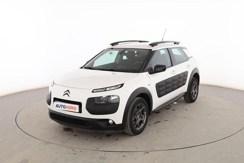 Usado Citroën C4 Feel 100 CV (73 kW) 2015 Blanco SUV
