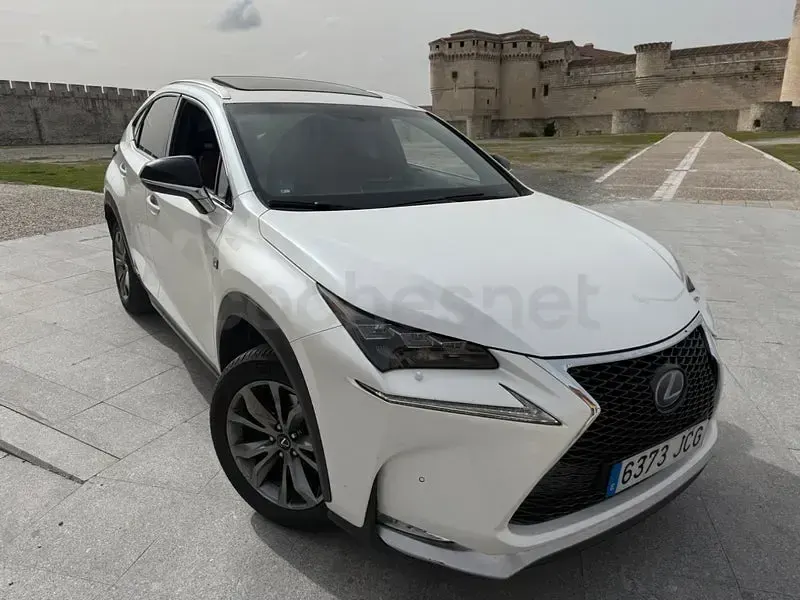 Usado Lexus NX300h Sport Line 197 CV (144 kW) 2015 Blanco SUV