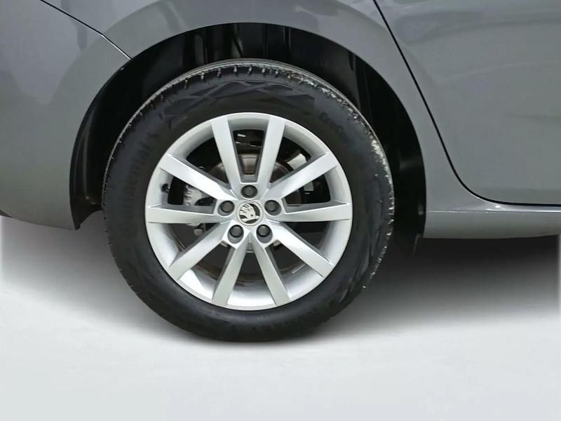 Usado Skoda Scala Active 110 CV (80 kW) 2022 Utilitario